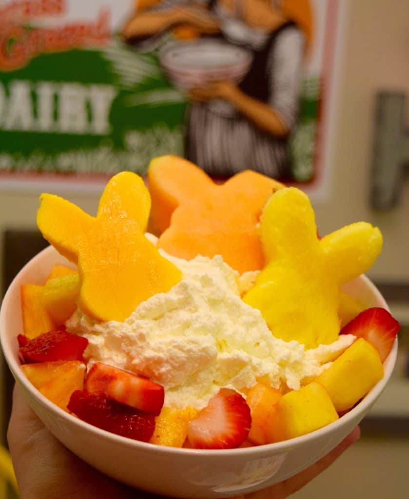 This is part recipe, part fun activity with your kiddo! Use bunny shaped cookie cutters to make a delicious and adorable fruit salad for spring or summer. 