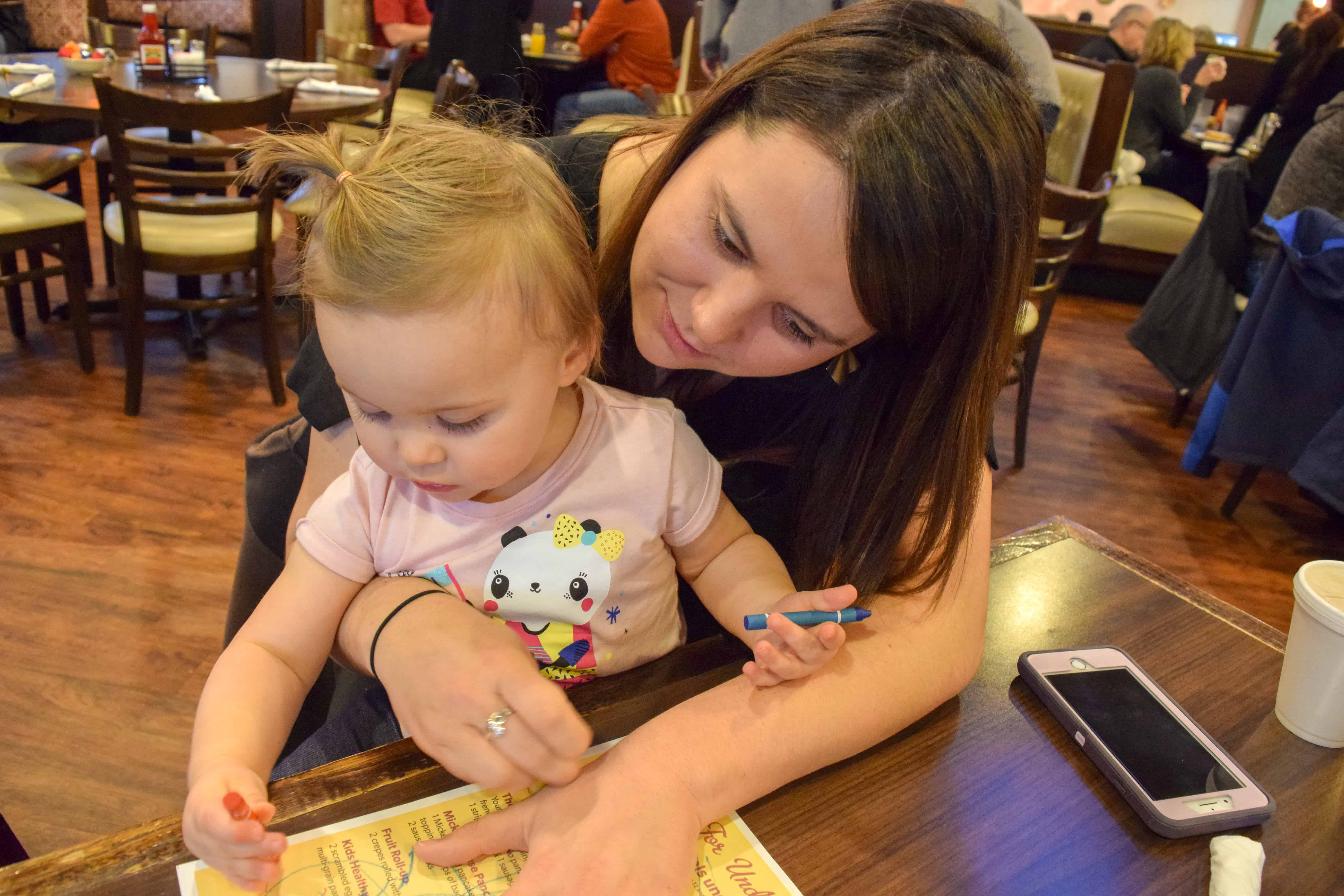 Indianapolis. This Lincoln Square Pancake House review tells you how it’s family friendly, what to get on the menu and all about their locations. We loved Lincoln Square Pancake House and can’t wait to visit again. 