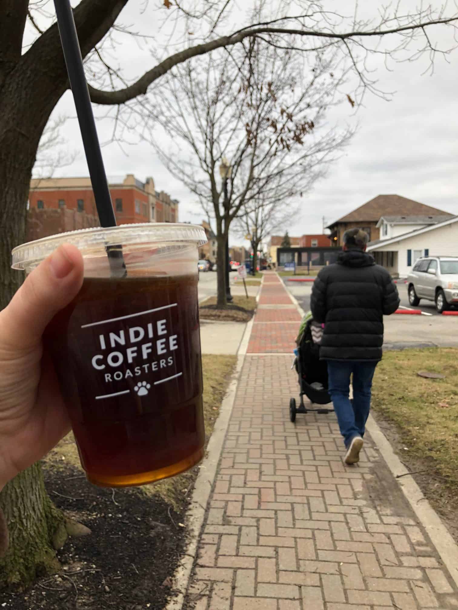 You will find 11 family friendly spots to visit in Indianapolis in this blog post! There is a little bit of something for everyone in the family. Places include the Indianapolis Zoo, Joella’s Hot Chicken, Indie Coffee Roasters, Charlie Brown’s Pancake & Steak House, Kaffeine Coffee, the Indianapolis City Market, Taqueria Zamortias, Lincoln Square Pancake House, the Children’s Museum of Indianapolis, Punch Burger, and Bee Coffee.