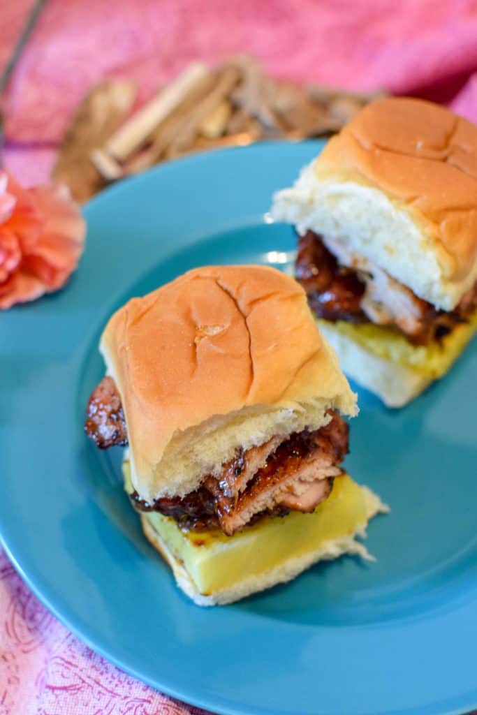 Hawaiian-Chicken-Sliders-3