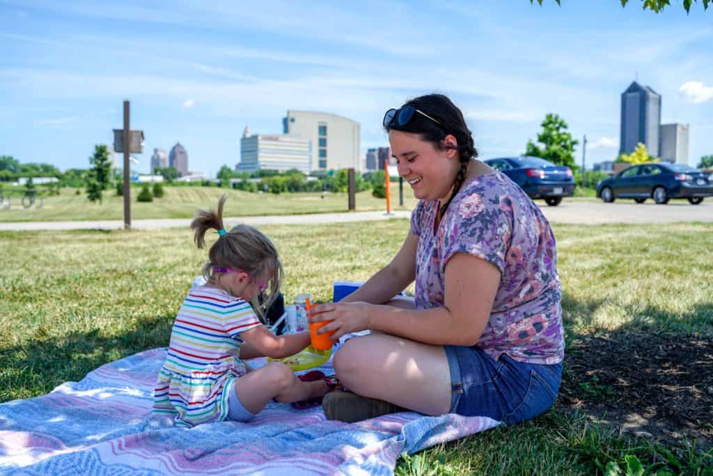 We love a good outdoor picnic and luckily we have some amazing spots in Columbus, Ohio! We are sharing the best picnic menu for your outdoor adventure. 