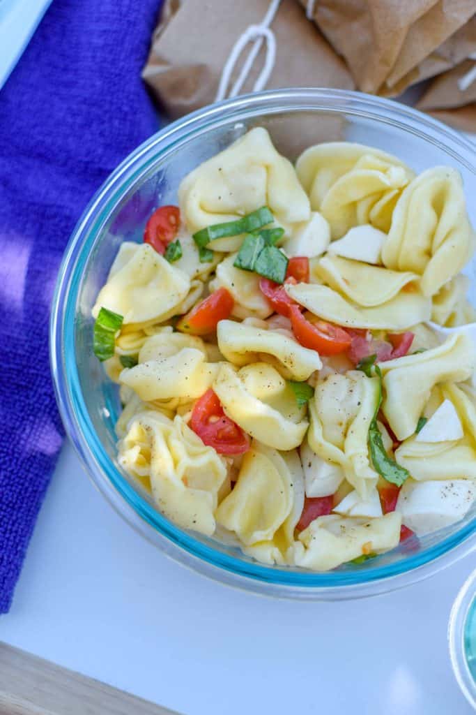 We love a good outdoor picnic and luckily we have some amazing spots in Columbus, Ohio! We are sharing the best picnic menu for your outdoor adventure. 