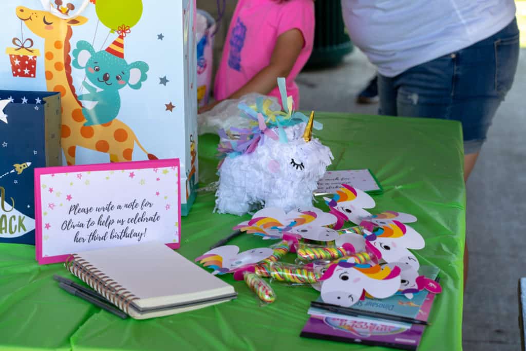 DIY Dinosaur themed party games! Ring toss/Tricera-toss 