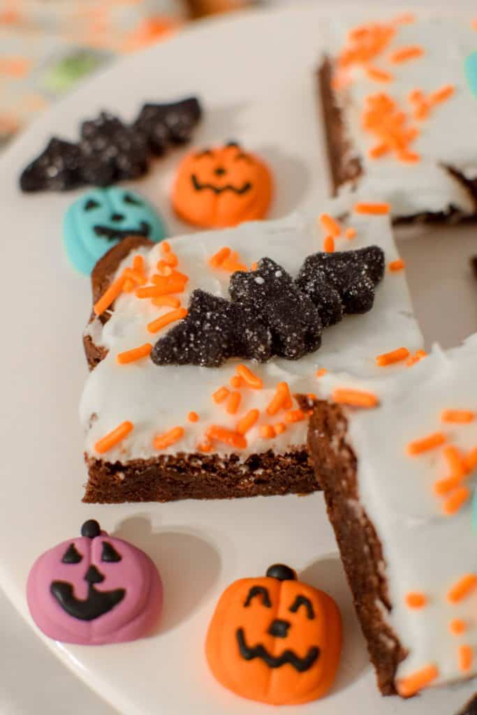 Spooky Sprinkled Brownies | Easy Halloween Treat #HalloweenTreatsWeek