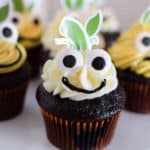 Pumpkin Patch Cupcakes | Super Moist Chocolate Cupcakes | Easy Buttercream Icing Decoration