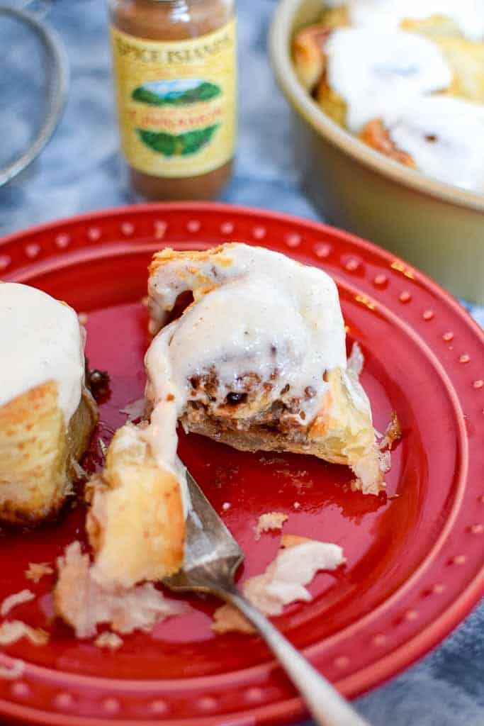 Simple, easy, and delicious puff pastry cinnamon rolls topped with a homemade cream cheese icing made with vanilla bean paste. 