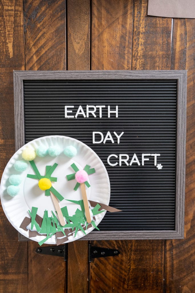 Earth day paper plate craft.