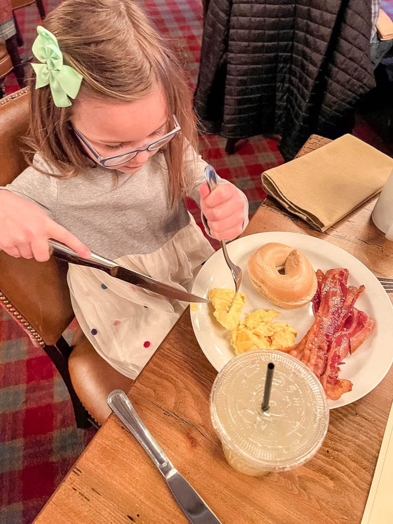 Child seated eating brunch at The Barn at Rocky Fork Creek in Gahanna, Oh.